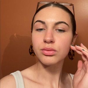 Meet your Posher, Macy